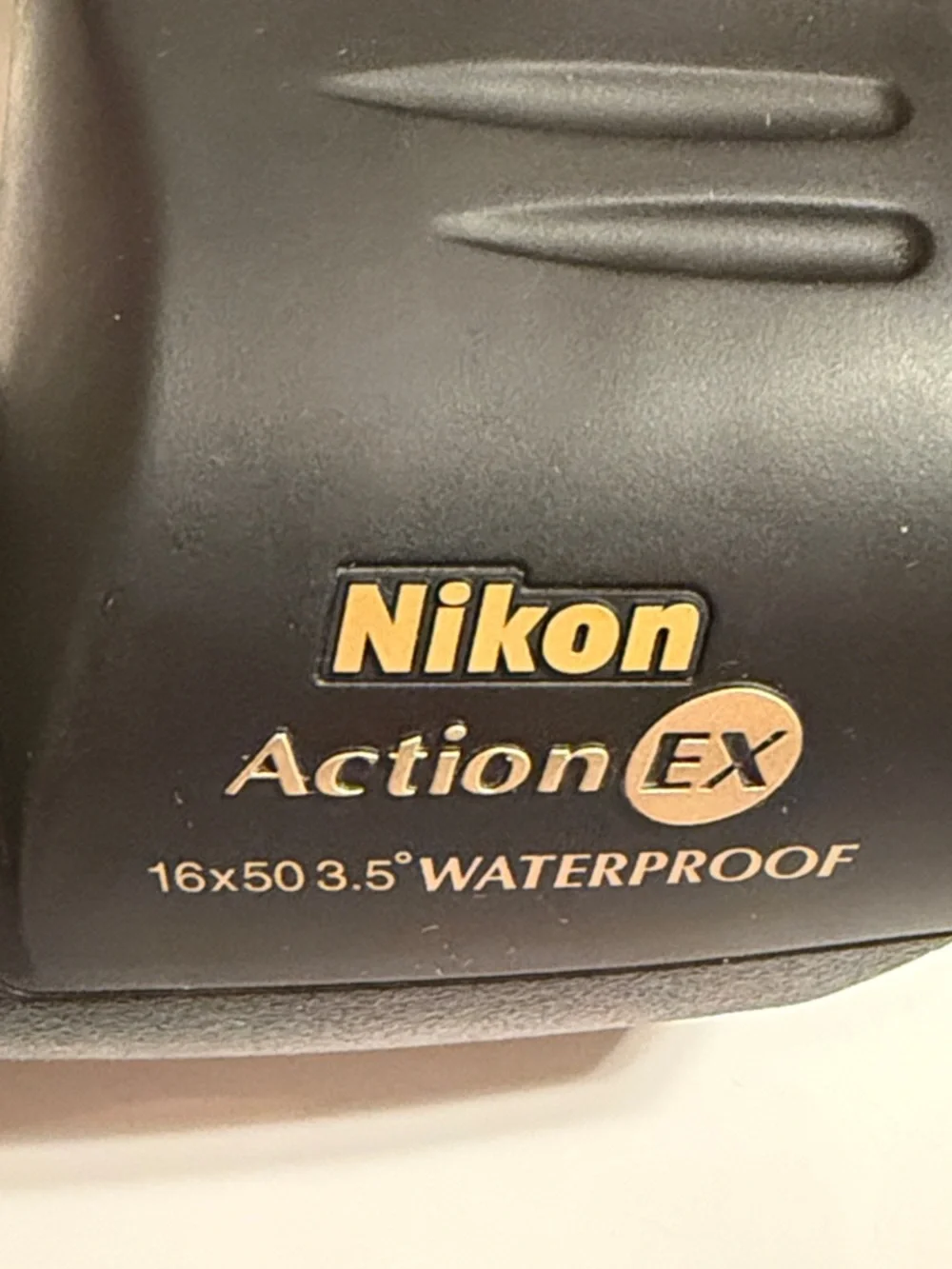 Nikon Action Extreme Binocular 16x50 3.5 with Central Focus Wheel. Waterproof